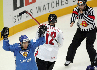 ＜アイスホッケー 世界選手権大会2007＞フィンランド スイスを降す - ロシア