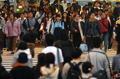 台湾人口、女性が初めて男性を超える