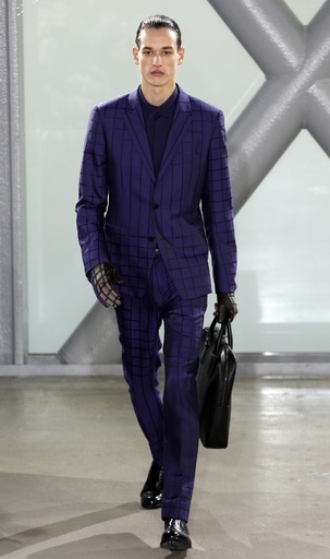 スコットランドのダンディズム×日本の幾何学模様、「イッセイ ミヤケ」15/16年秋冬メンズ