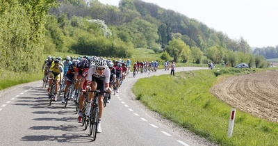 ポイ捨て禁止の新ルールで選手失格 ツール・デ・フランドル