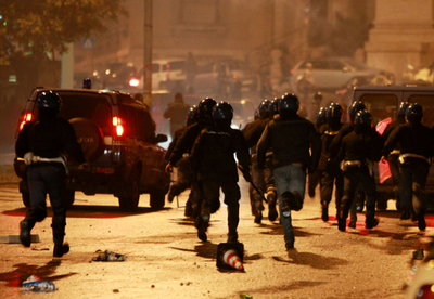 死亡事件の影響を受けスタディオ・オリンピコ周辺で暴動