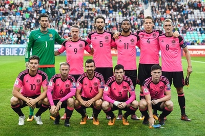 「あれほど静まり返った控室は初めて」、スコットランドのW杯出場の夢破れる