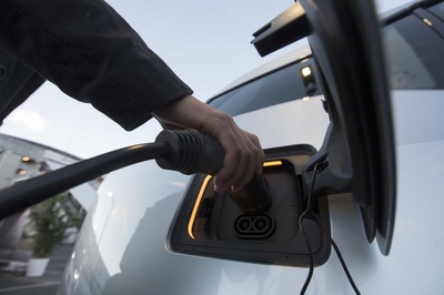 米国、EV向け充電ネットワーク計画を発表