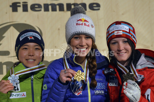 高梨沙羅が銀メダル獲得 ノルディックスキー世界選手権 写真13枚 ファッション ニュースならmode Press Powered By Afpbb News