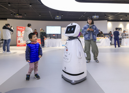 工業情報化部：高齢者向けロボットなどの開発を強化へ
