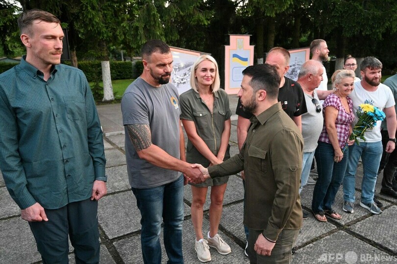 アゾフ連隊隊員の一部、トルコから帰国 ロ「合意違反」と反発