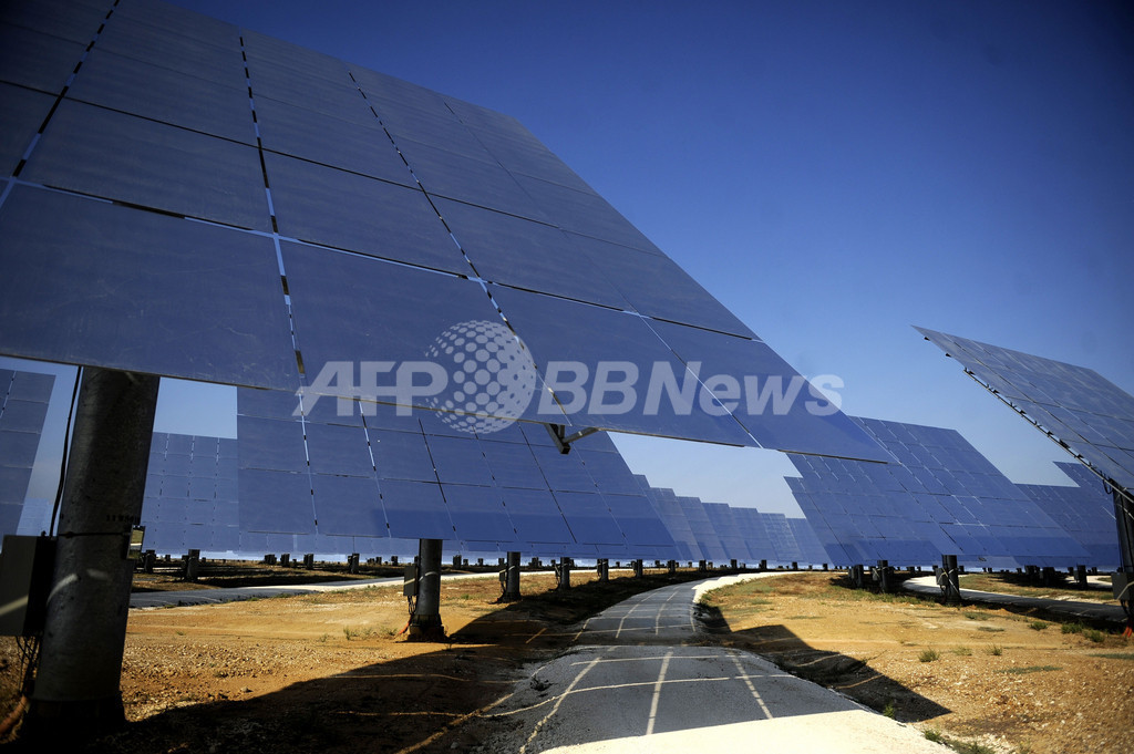 スペインの集光型太陽熱発電所「ヘマソラール」 写真12枚 国際ニュース：AFPBB News