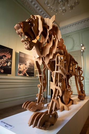 ダビンチ設計のライオンロボ、仏パリで展示 没後500年 写真6枚 国際