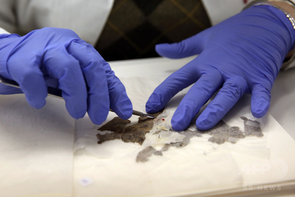 死海文書の修復・解読に成功、イスラエル 死海文書の修復・解読に成功、イスラエル
