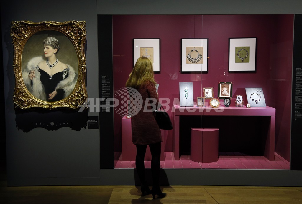 『カルティエ、スタイルと歴史』展パリで開催