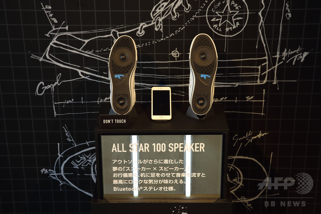 「コンバース」のオールスター、100年を迎えて新デザインに