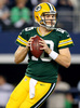 13NFL第15週、ダラス・カウボーイズ（Dallas Cowboys）対グリーンベイ・パッカーズ（Green Bay Packers）。パスを狙うグリーンベイ・パッカーズのマット・フリン（Matt Flynn、2013年12月15日撮影）。(c)AFP/Getty Images/Ronald Martinez