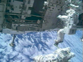 2007年8月15日、船外活動を行うアメリカのClay Anderson宇宙飛行士。(c)AFP/NASA