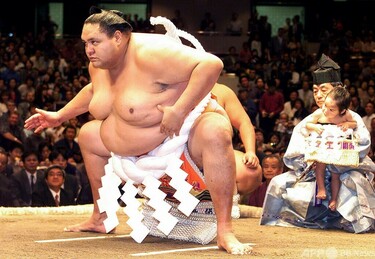 曙さん死去、54歳 初の外国出身横綱 写真5枚 国際ニュース：AFPBB News