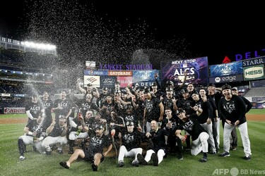 ヤンキースが地区S突破 スタントン、ジャッジ弾でガーディアンズ下す