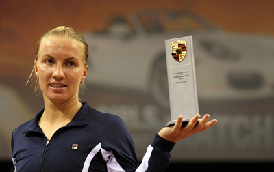 クズネツォワ サフィナを下して優勝、ポルシェ・グランプリ