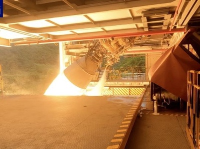 中国の有人月面着陸計画用ロケットのメインエンジン 燃焼試験に連続成功