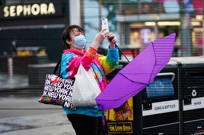 米NY州、製造・建設業から再開へ コロナの入院患者減が条件