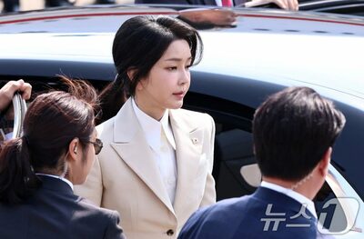 韓国大統領妻、官邸で単独生活へ…警護は引き続き提供