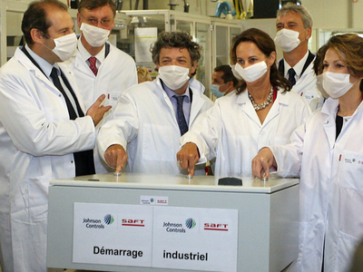 エコロジー相らリチウム電池工場を視察、フランス