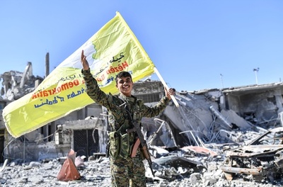 シリア民主軍、ISの「首都」ラッカを「完全制圧」と発表