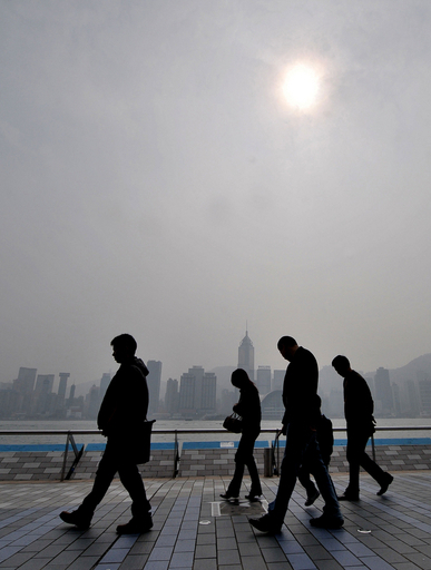 香港の大気汚染、WHO基準値の10倍に