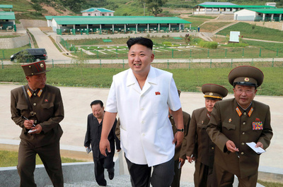 金正恩氏は「平壌市外に滞在」 韓国国防部長が見解