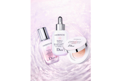 「ディオール スノー」日中用乳液とプリズムのように煌く新クッション登場