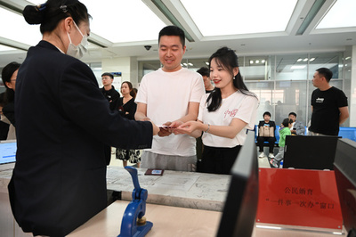 中国の初婚の遅れ、高齢化を悪化させる可能性