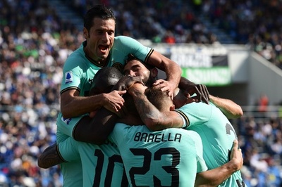 インテルが乱打戦制しユーベ追走、ピオリ監督初采配のミランはドロー