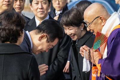 高市氏、韓国大統領とドラムセッション K-POP2曲演奏