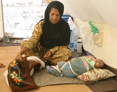 「おくるみ」は赤ちゃんの股関節に悪影響、英論文