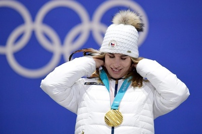 スキーで金のスノボ選手、父はチェコのロックスター 平昌五輪