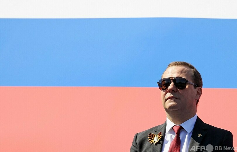 ロシア前大統領、勝利しポーランド国境まで進軍も 