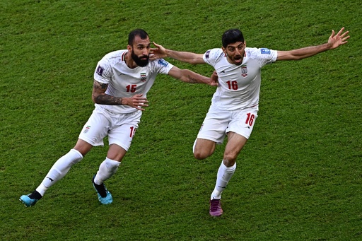 イランが後半at2発でウェールズ撃破 決勝tに望み カタールw杯 写真15枚 国際ニュース Afpbb News