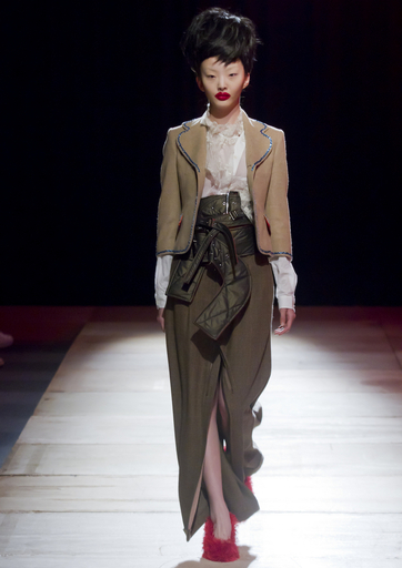 11/12年秋冬東京コレクション＞ノゾミ イシグロ オートクチュール 写真