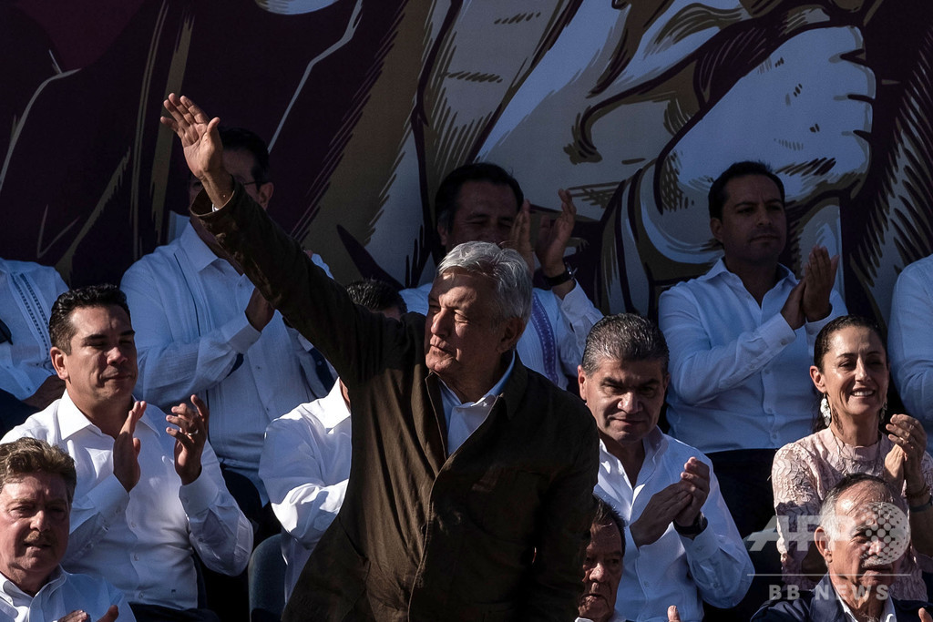 メキシコ大統領、米国による関税発動の回避祝う 「経済危機は起きない」 メキシコ大統領、米国による関税発動の回避祝う 「経済危機は起きない」