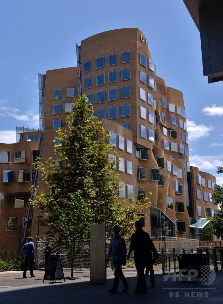 賛否両論！？フランク・ゲーリー設計の豪ビジネススクール