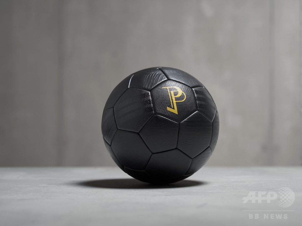 注目選手ポグバとコラボ「adidas×Pogba Collection」
