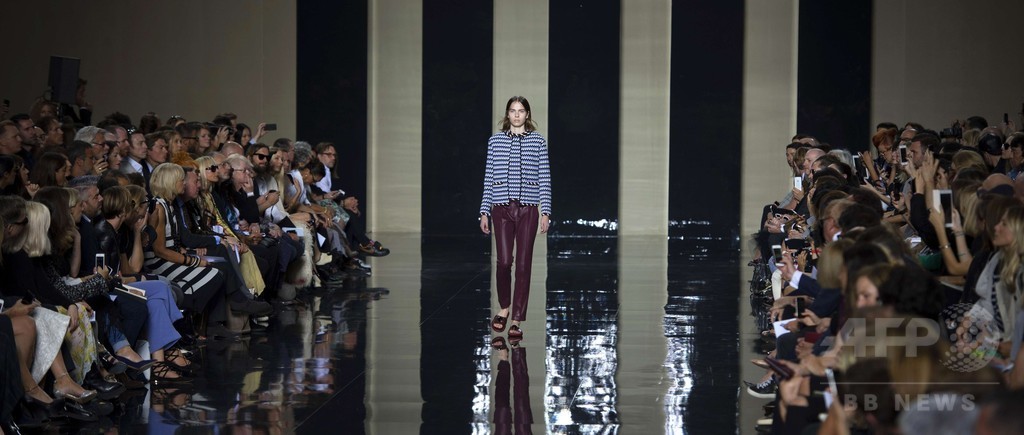 恩師故ルイス・ウィルソン氏に捧げるショー、「クリストファー・ケイン」15年春夏