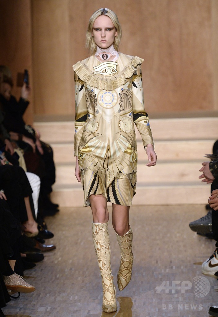 「ジバンシィ」16/17年秋冬