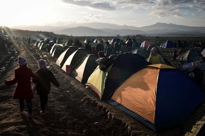 EU圏に到着した難民申請者、15年は過去最多の125万人