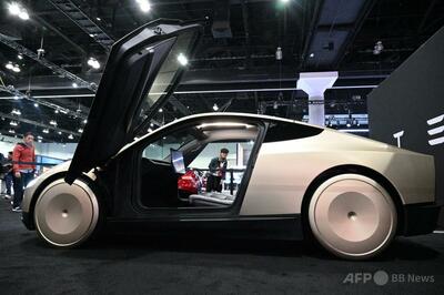 米テスラ、「ロボタクシー」サービス開始