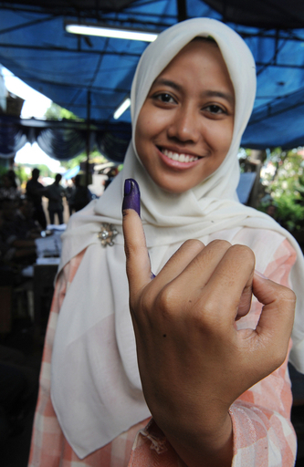 インドネシア総選挙、パプア州で暴動 5人死亡