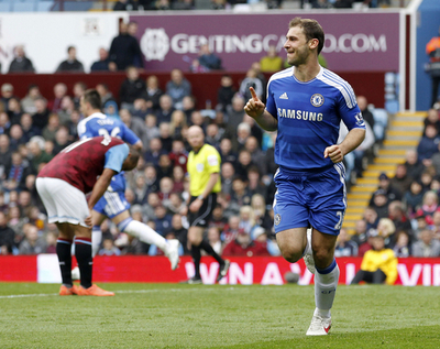マンチェスター・シティ、引き分けて優勝遠のく チェルシーは快勝