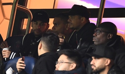 ネイマールにCL出場停止の可能性、判定めぐり暴言 UEFAが調査