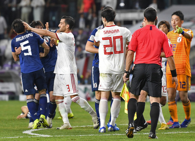 日本戦の乱闘騒ぎ、イラン国内からも批判の声「処分すべき」 アジア杯