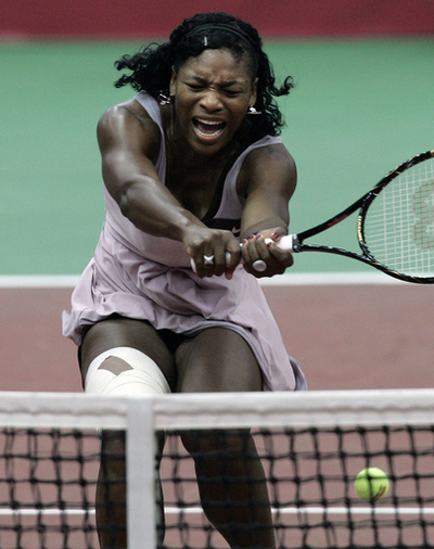 セレーナ クズネツォワを破り決勝進出