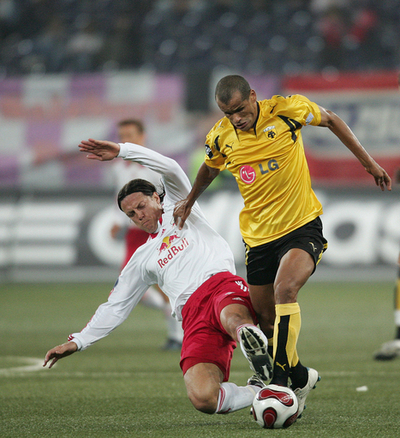 AEKアテネ 2試合合計スコア3-1でグループリーグ進出