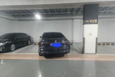 韓国のマンション、2台分スペースに「対角線」駐車…“常習犯”に怒りとため息